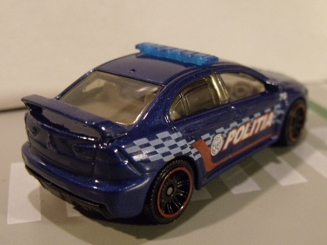 Mitsubishi Lancer EVO X Police Matchbox (7)