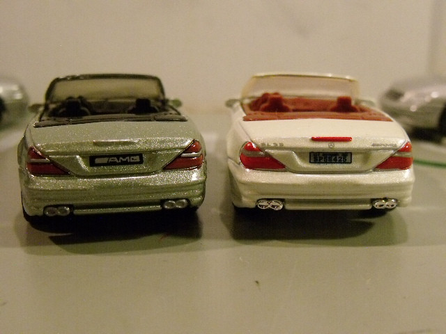 Mercedes 500SL Welly vs Matchbox (30)