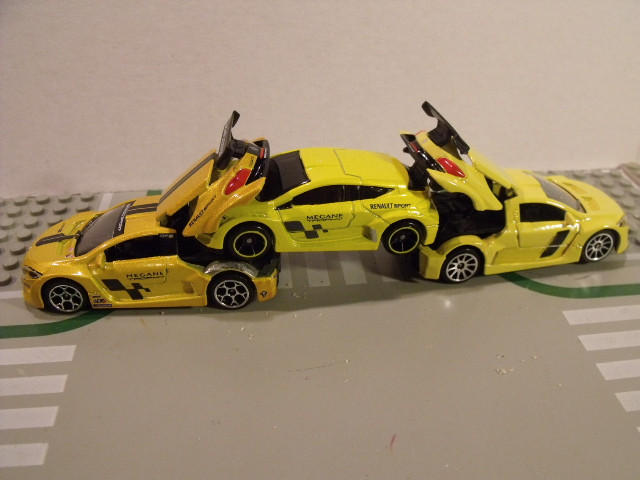 Majorette Renault Megane Trophy Sima (7)