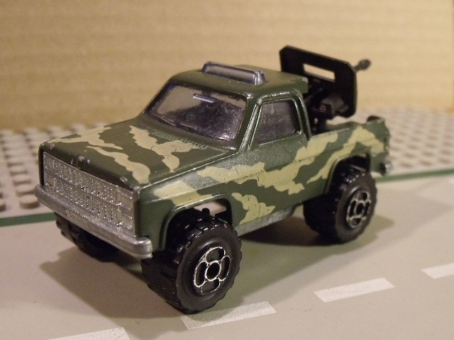 Majorette Chevy military blazer