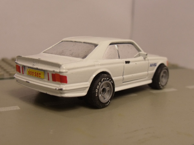 Matchbox World Class Mercedes 500 SEC (1)