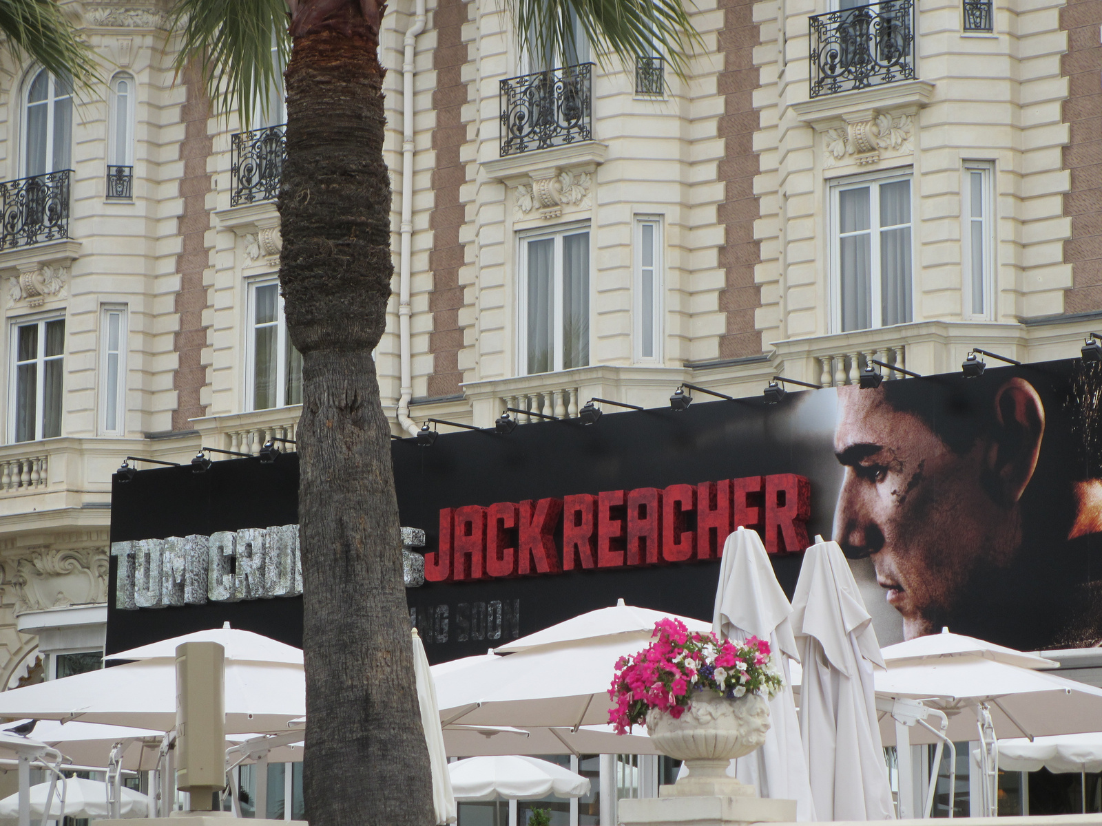 tom-cruise-jack-reacher-poster-cannes