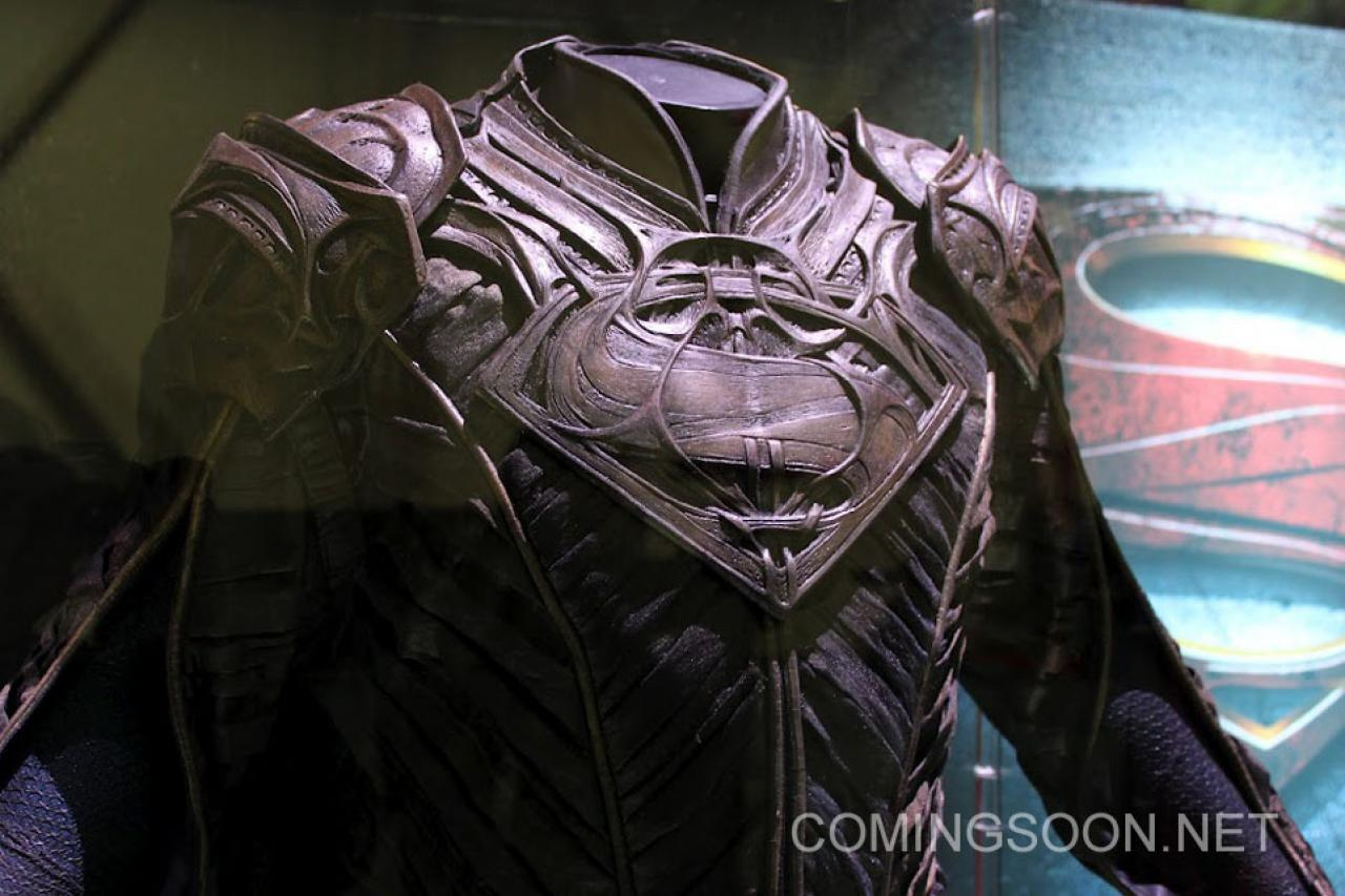 man-of-steel-jor-el-costume-image-licensing-expo-1