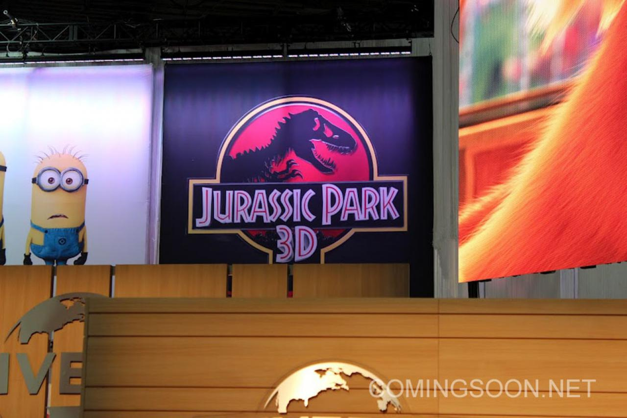 jurassic-park-3d-poster-banner-licensing-expo