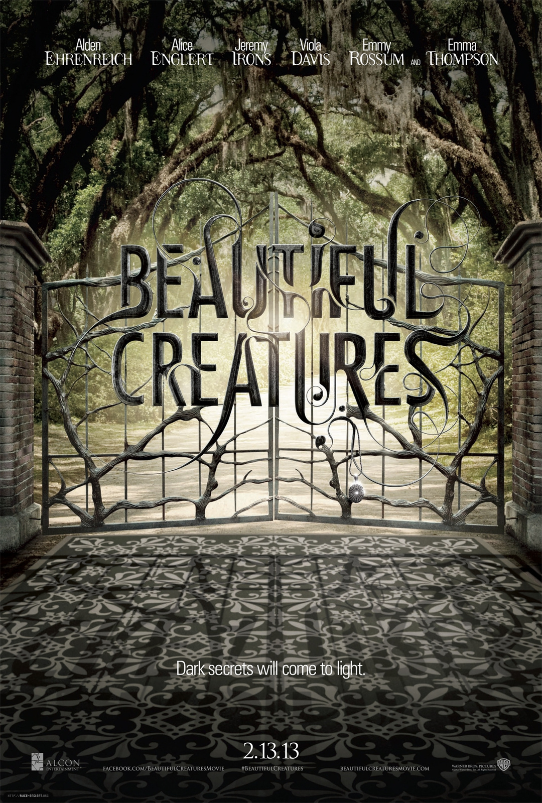 -Beautiful-Creatures-2013-Posters-alice-englert-32371958-1166-17