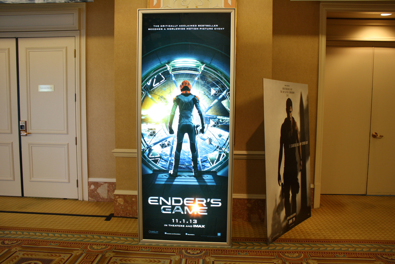 Enders-Game-movie-poster-1