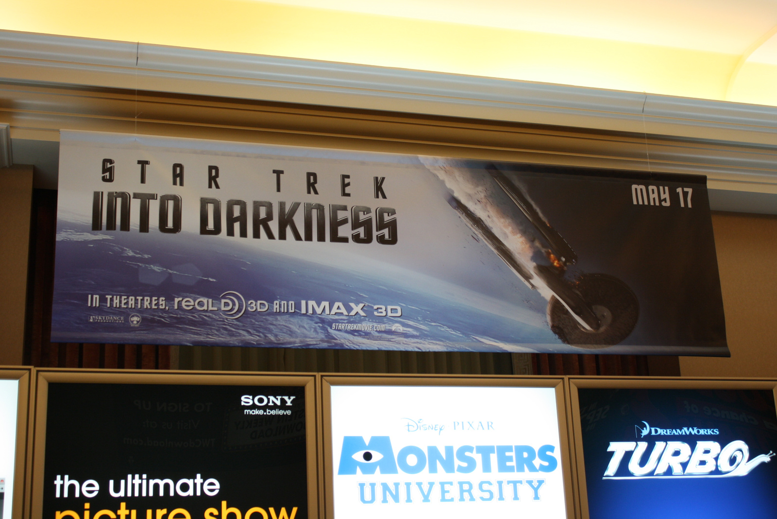 Star-Trek-into-darkness-posters-4