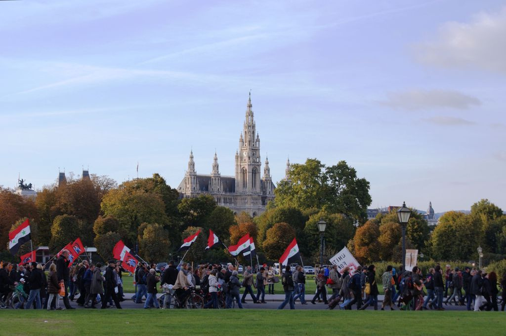 Bécs 2011.10.15. Tüntetés a bankárok és politikusok ellen