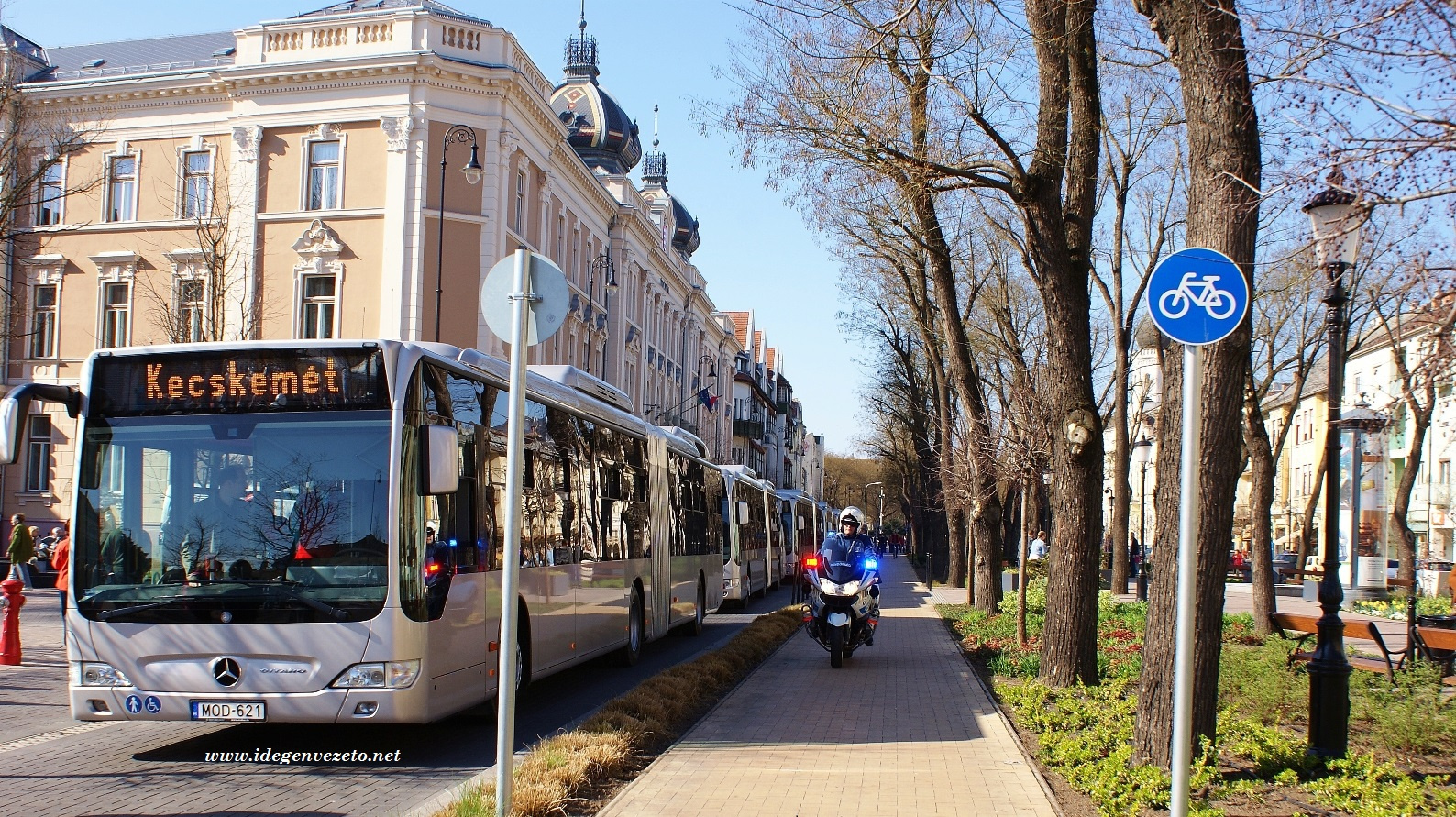 A 25 db Mercedes Citaro Blue Tec Hybrid busz átadási ünnepe