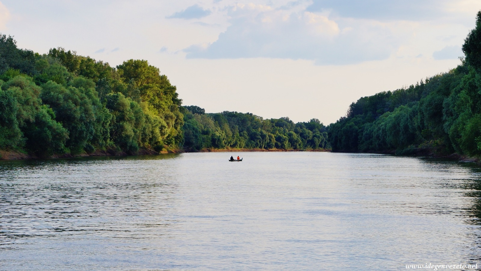 A vadregényes Tisza Vezsenynél 2015. június 20.