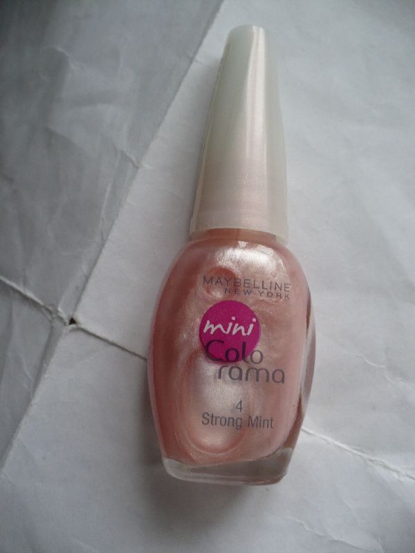 Körömlakk Maybelline Colorama 004 Strong mint P1090041