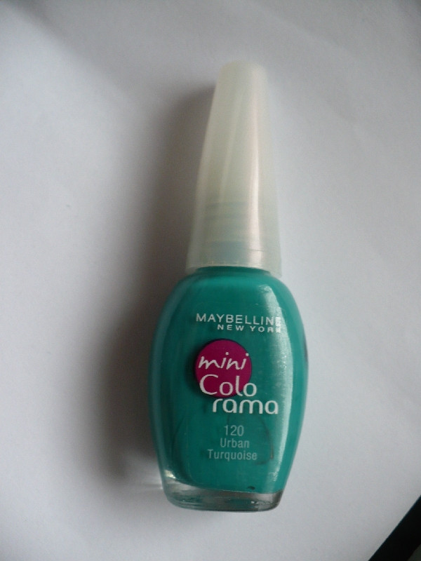 Körömlakk Maybelline Colorama 120 urban turquoise P1090248