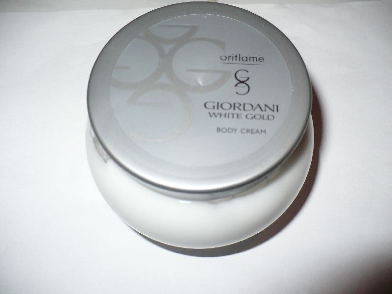 Testápoló Oriflame parfümös Giordani white gold P1050613