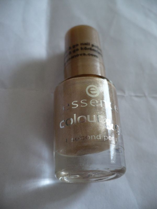 Körömlakk Essence S color and go 032 gold rush P1060729