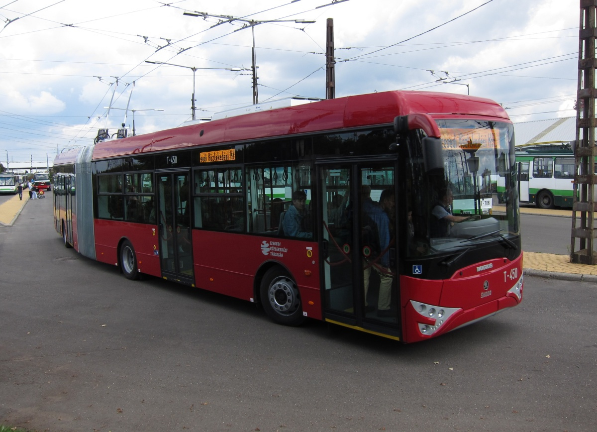 Ikarus Tr187.2