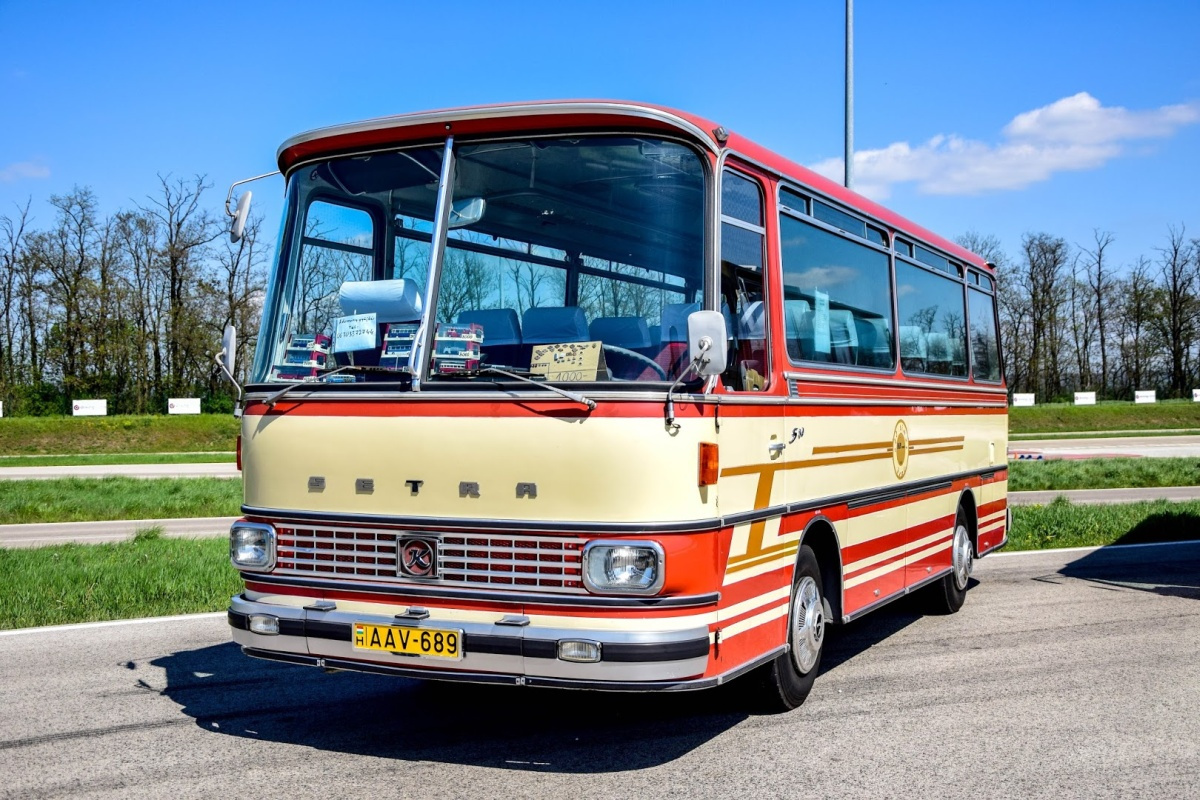 Setra s80