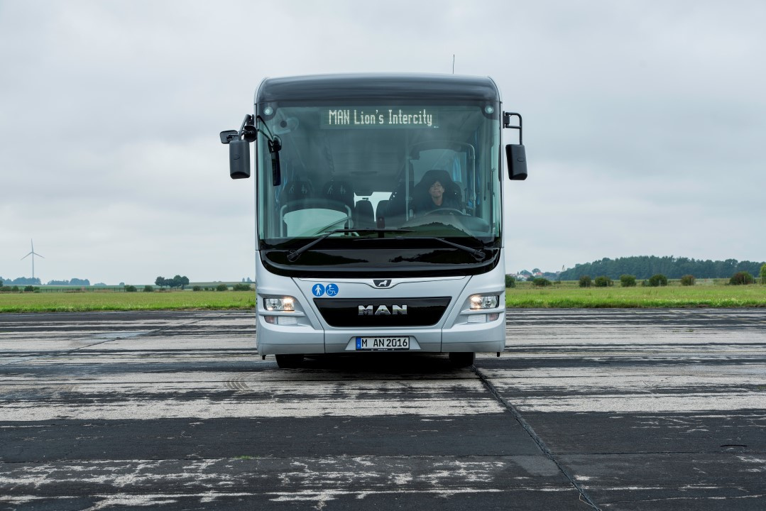 P Bus EOT LionsIntercity 2016-02 (Custom)