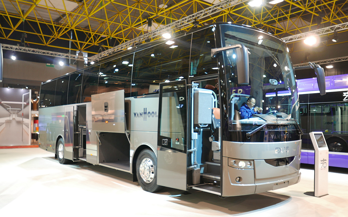 Van Hool EX