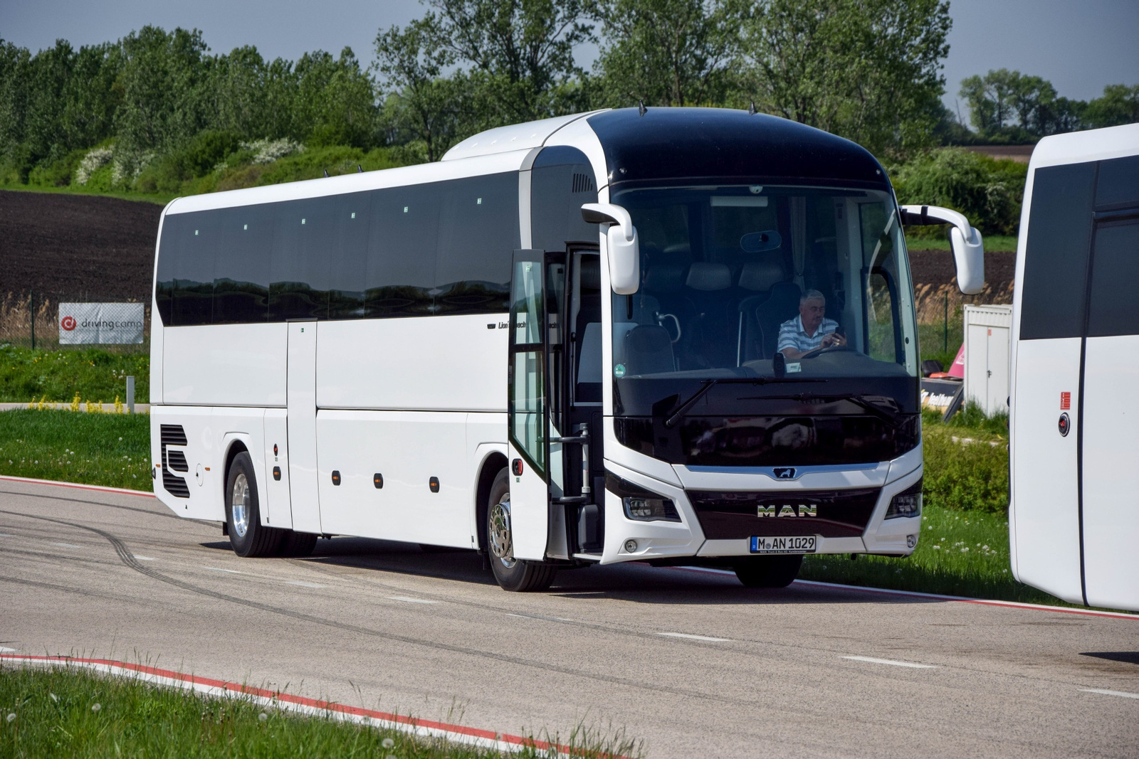 Автобус man Lion s coach l r08