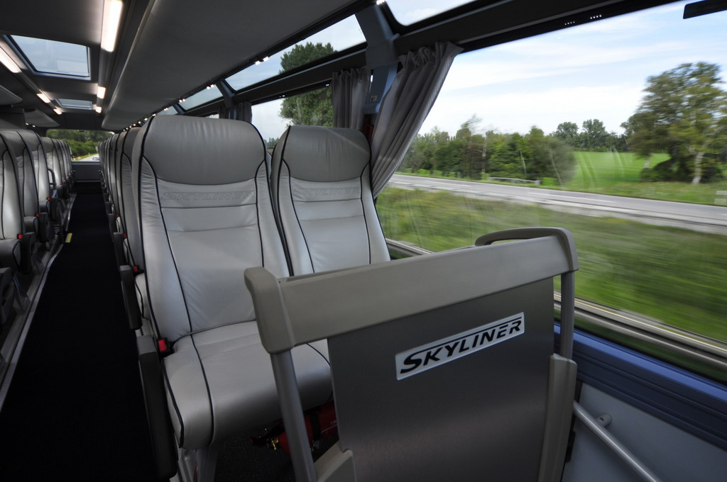 P NEO IOD Skyliner seat-03