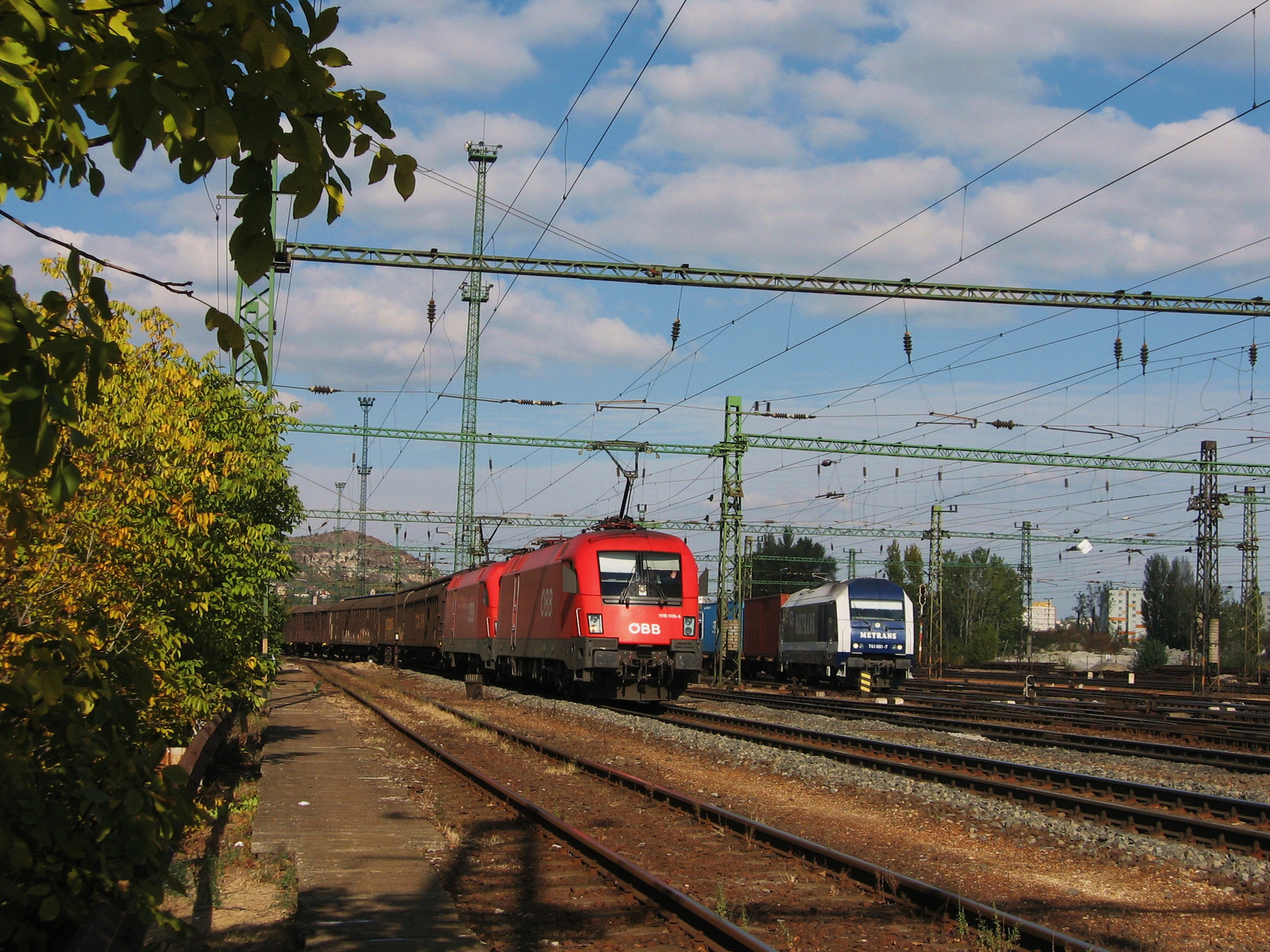 ÖBB 1116 006-6 és 761 001-7