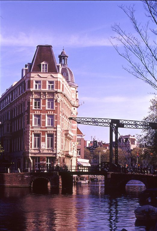 Amszterdam 44