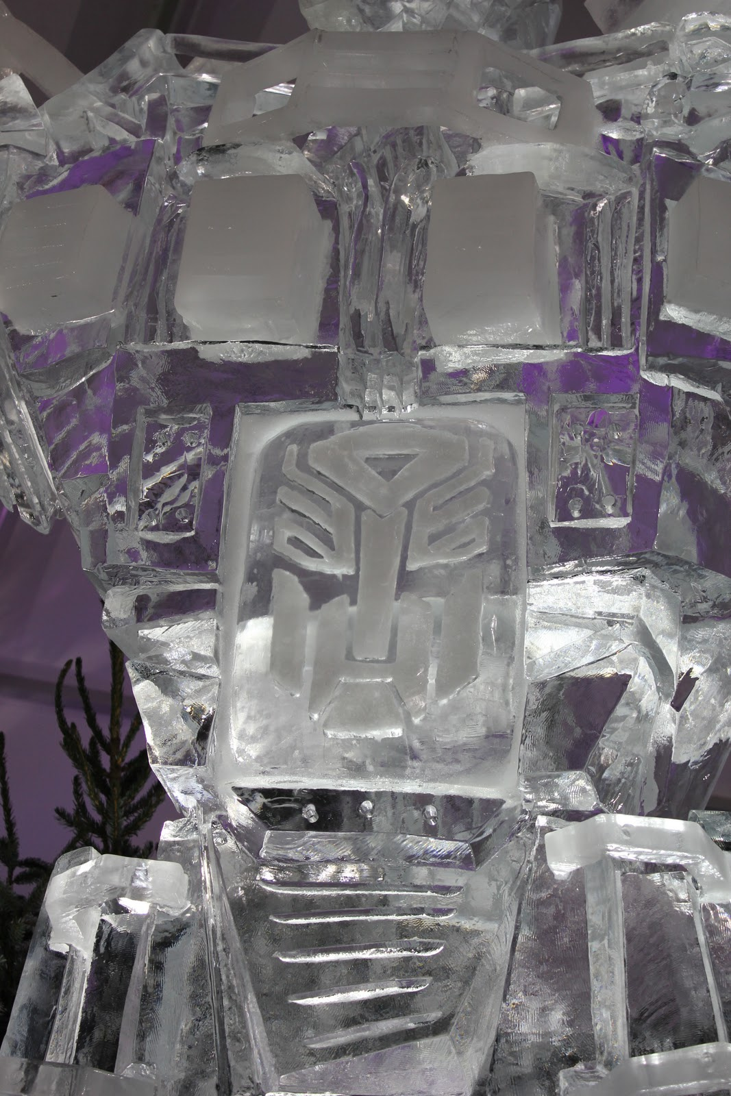 transformers ice sculpture 02