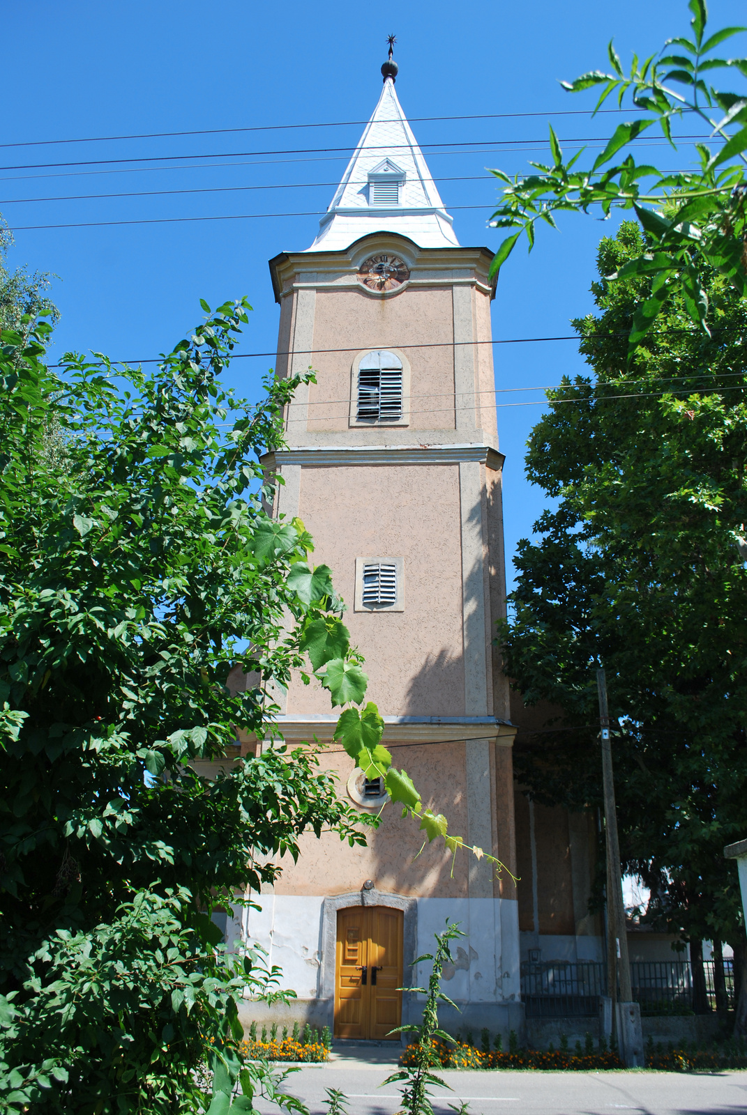 Ároktő református templom