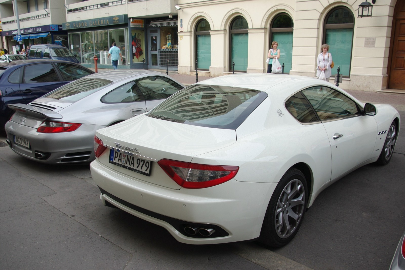 Maserati GranTurismo & Porsche 911 turbo (5)