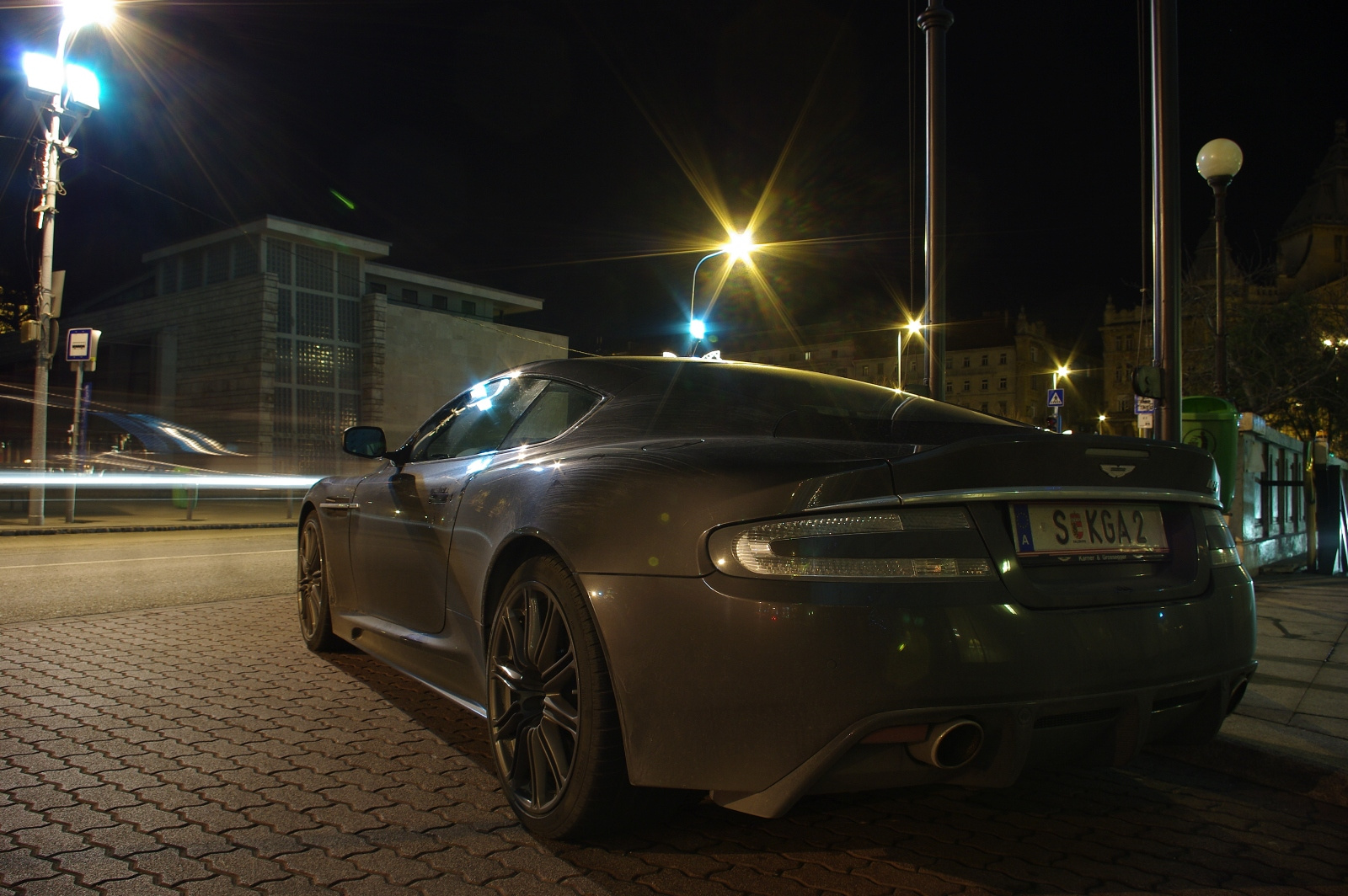 Aston Martin DBS (1)