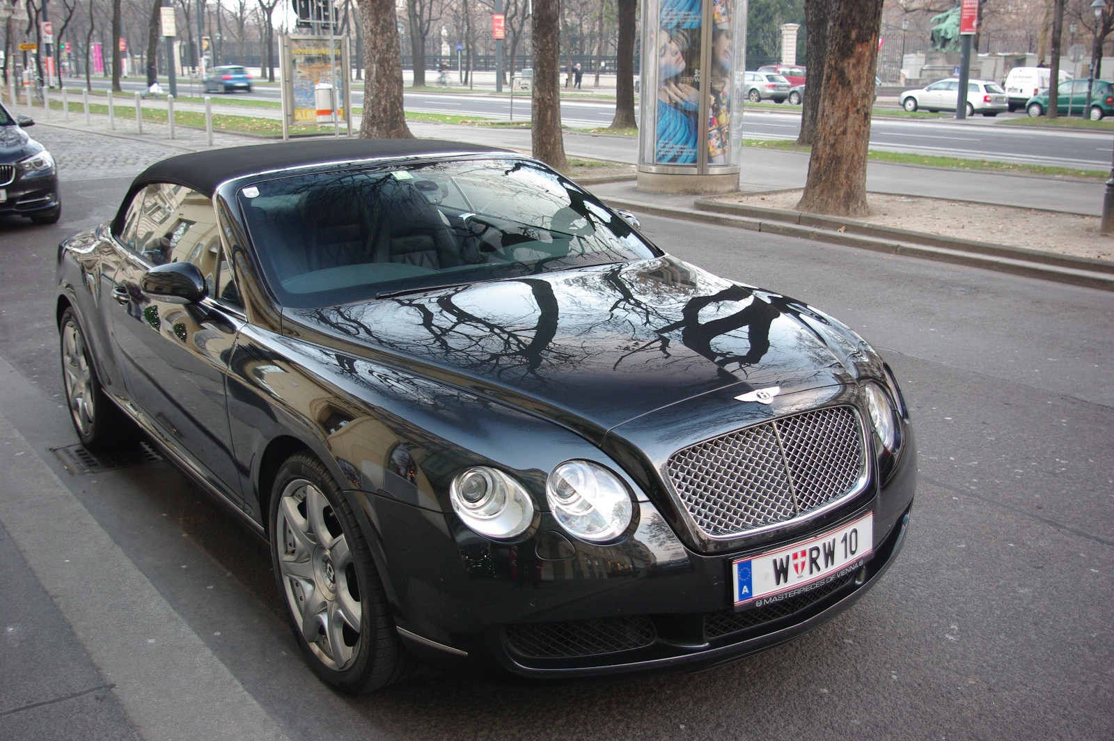 Bentley Continental GTC (2)