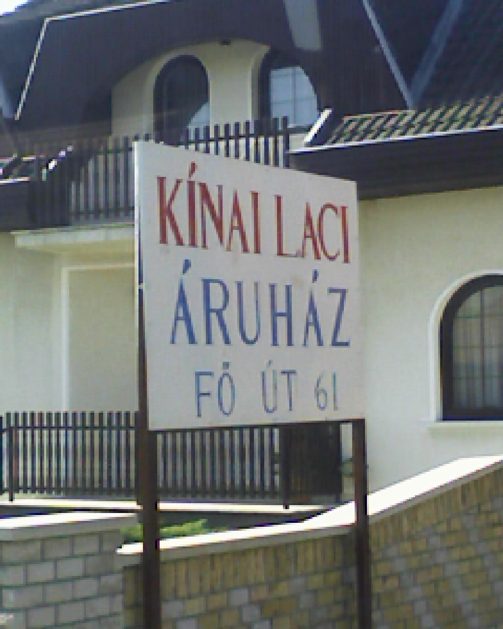 Kínai László