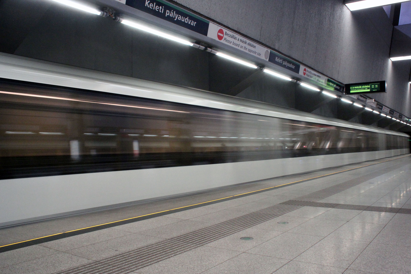 Metro4-BarossTer-20150419-12