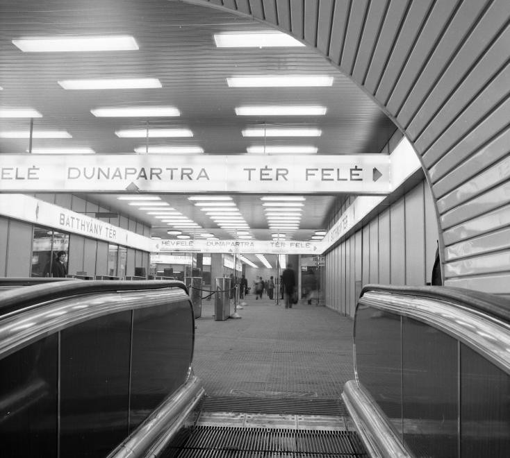 Metro2-BatthyanyTer-1973Korul-fortepan.hu-98422