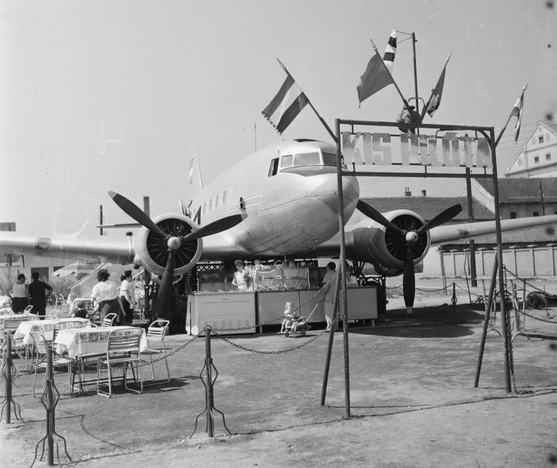 MazsaTer-1963-PilotaCukraszda-fortepan.hu-113577