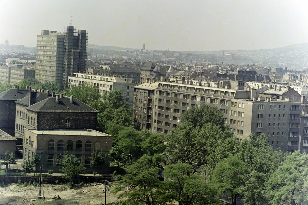 VaciUt-1970Korul-VizmuvekToronyhazabol-fortepan.hu-126284