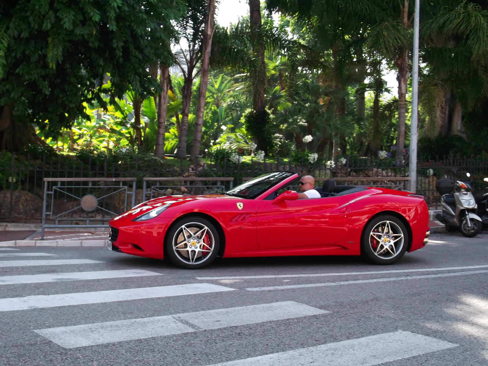 Ferrari California