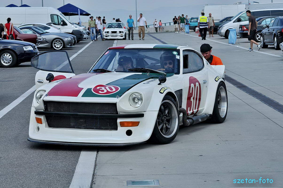 10219 Datsun