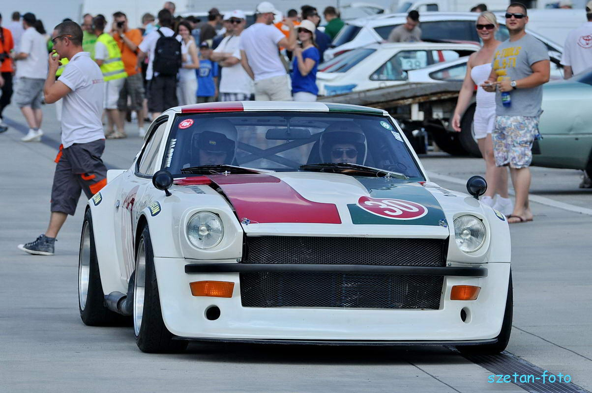 10220 Datsun