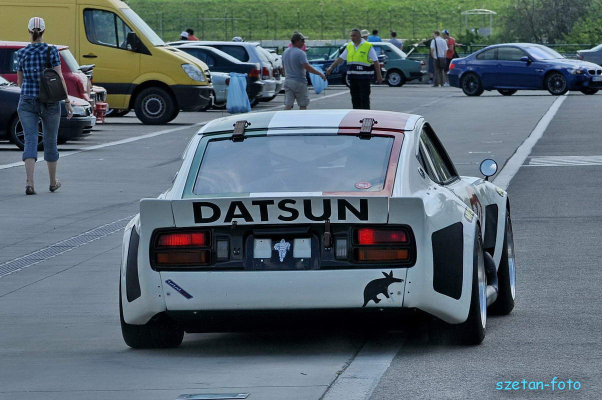 10221 Datsun