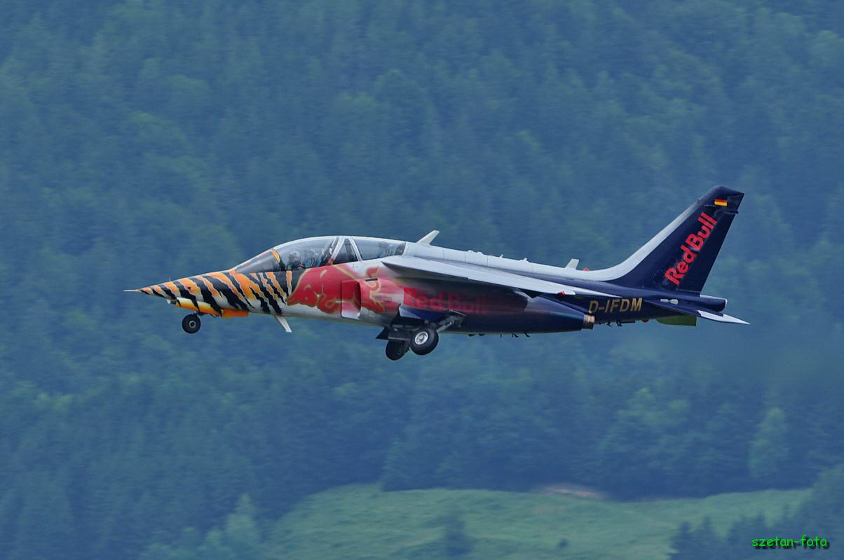 10756 Alpha Jet