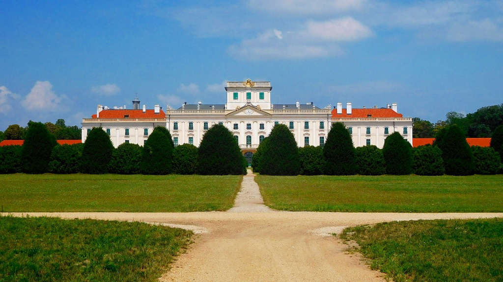 Esterházy-kastély, Fertőd