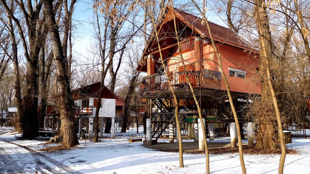 Lábasházak, avagy csendélet a téli Tiszán