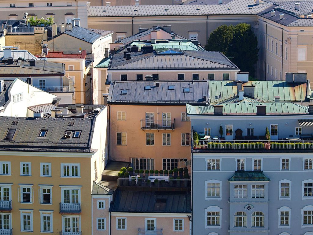 Salzburgi tetők a Kapuzinerbergről