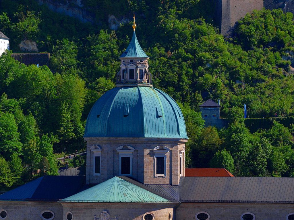 Salzburg, panoráma - dóm