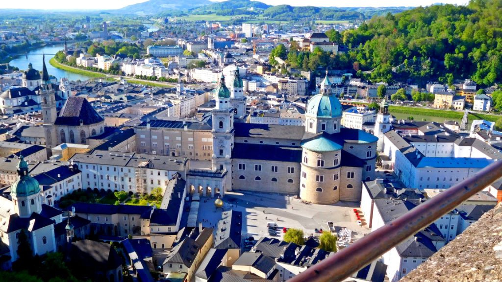 Salzburg, panoráma - dóm környéke