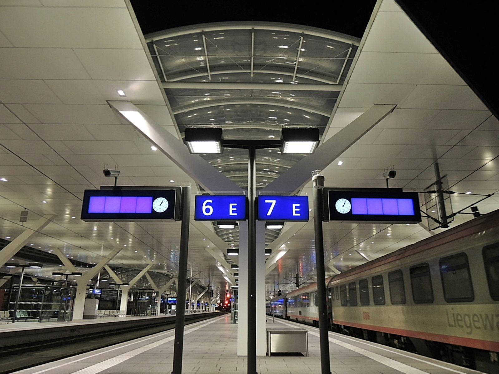 Salzburg éjjel - Hauptbahnhof