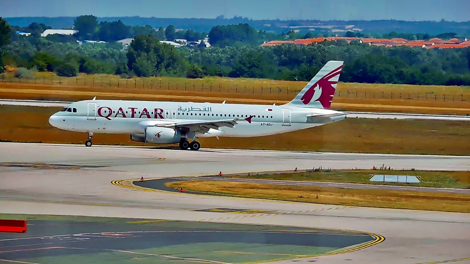 Airbus A320-232, Qatar Airways