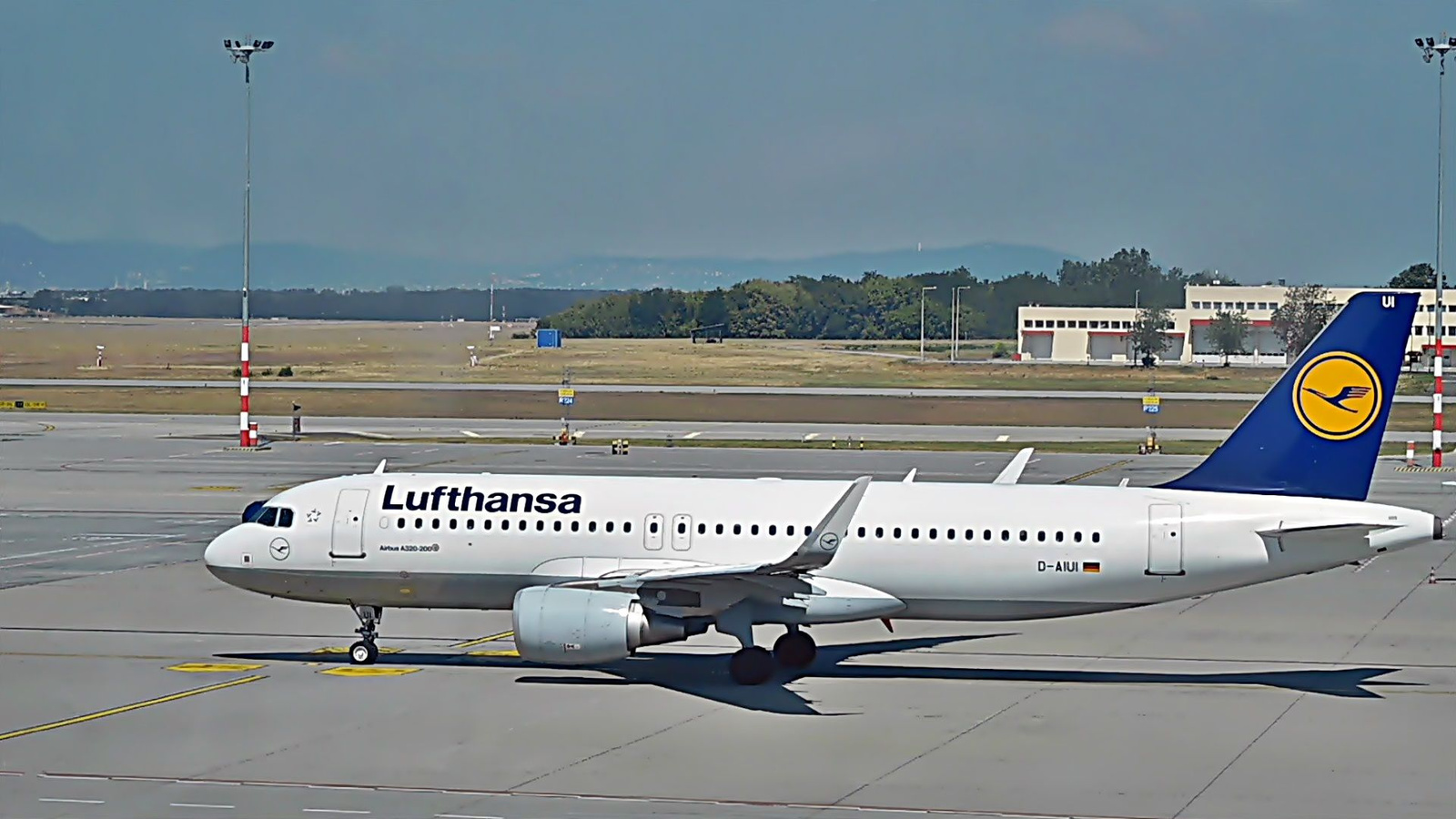 Airbus A320-214, Lufthansa
