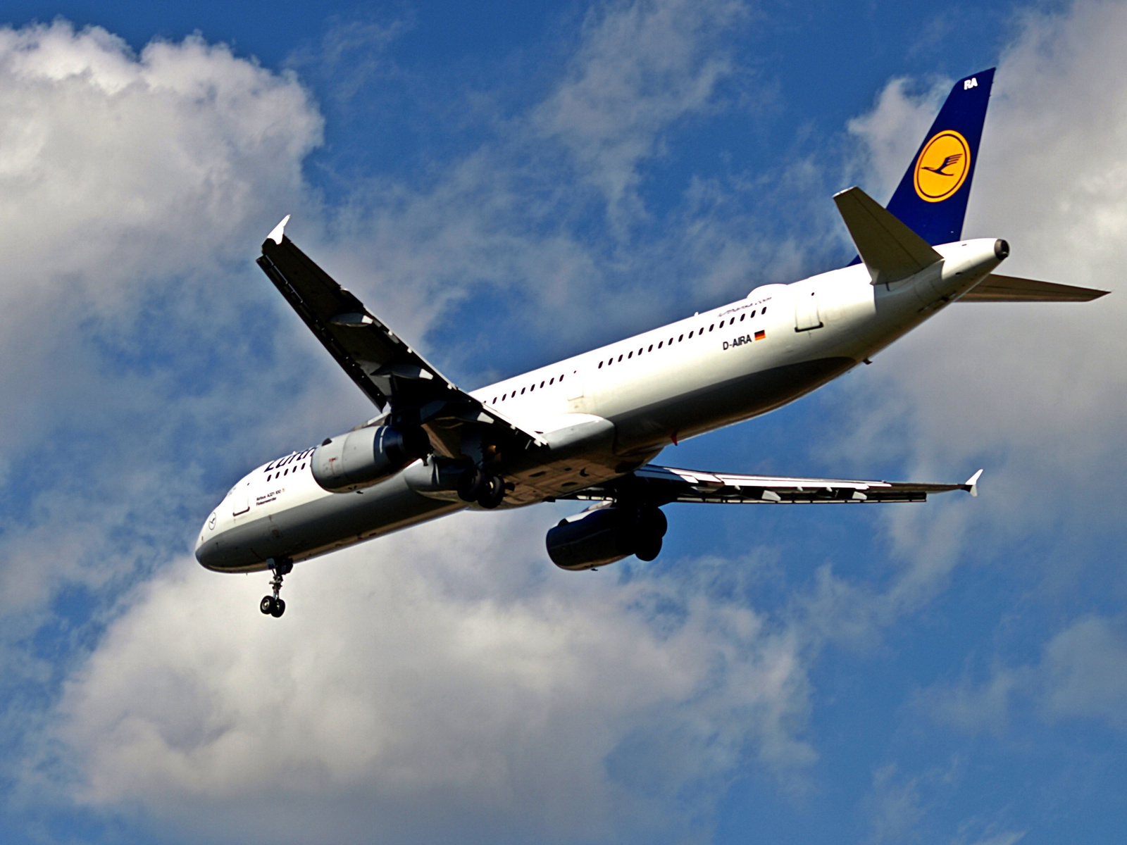 Lufthansa Airbus A321-131